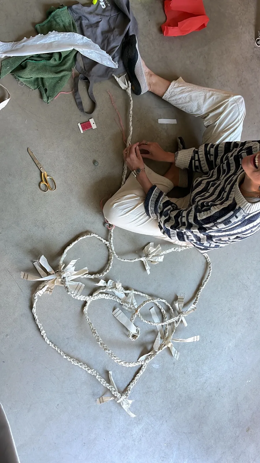 Transforming textile with BEA1991 repair workshop with BEA1991 at Reparatie Remise, Amsterdam — photo 2
