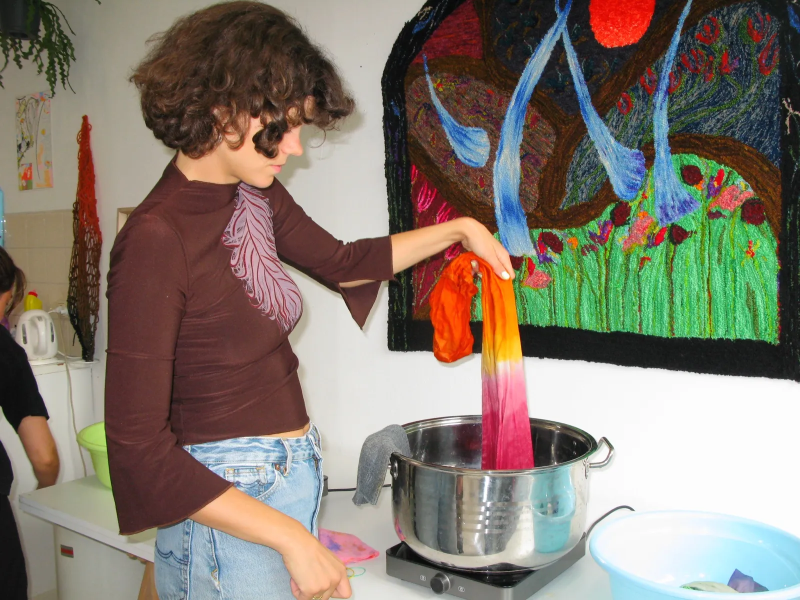 Altering textile with Nadie Borggreve repair workshop with Nadie Borggreve at Reparatie Remise, Amsterdam — photo 5