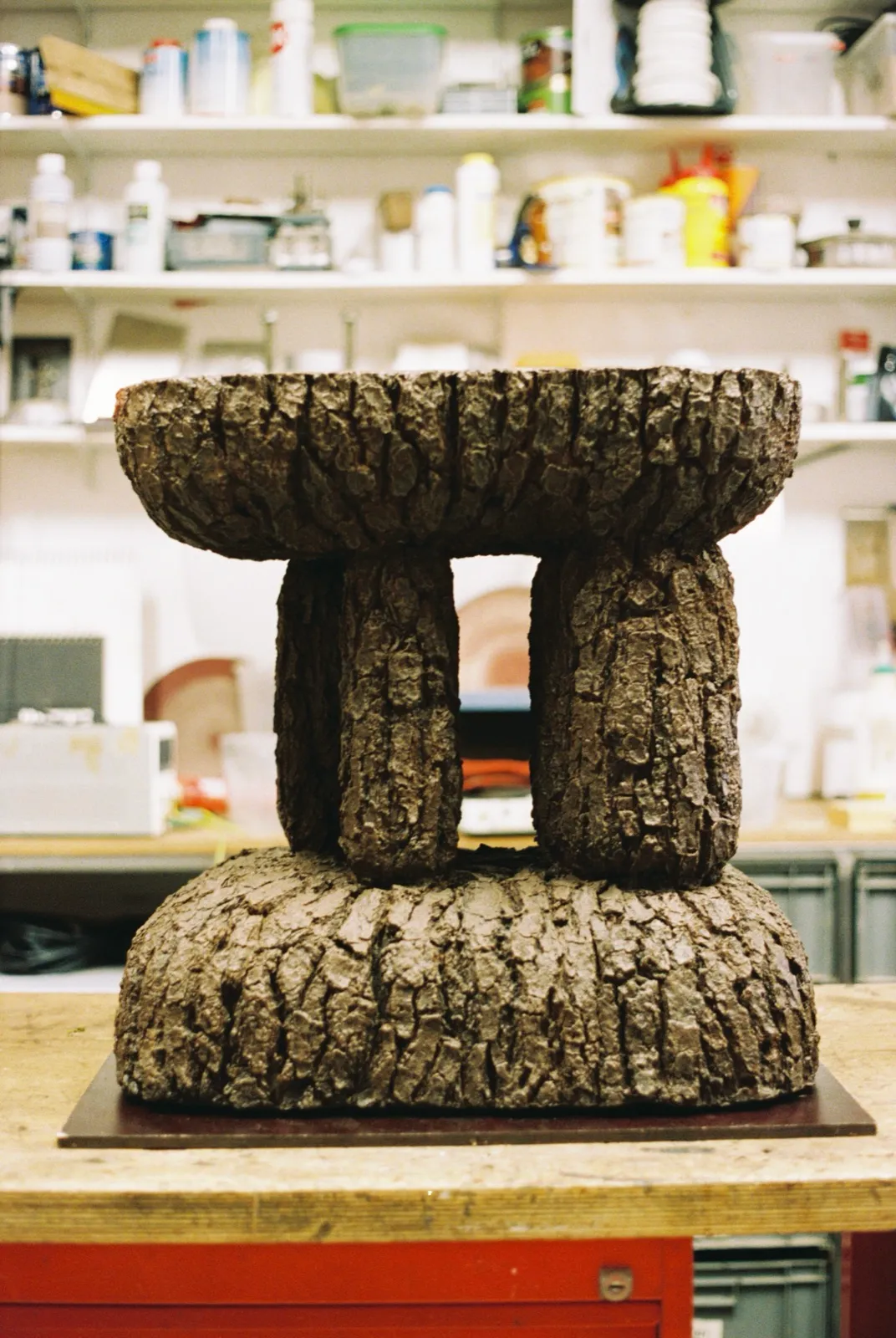 Creating compostable clay with Basse Stittgen repair workshop with Basse Stittgen at Reparatie Remise, Amsterdam — photo 2