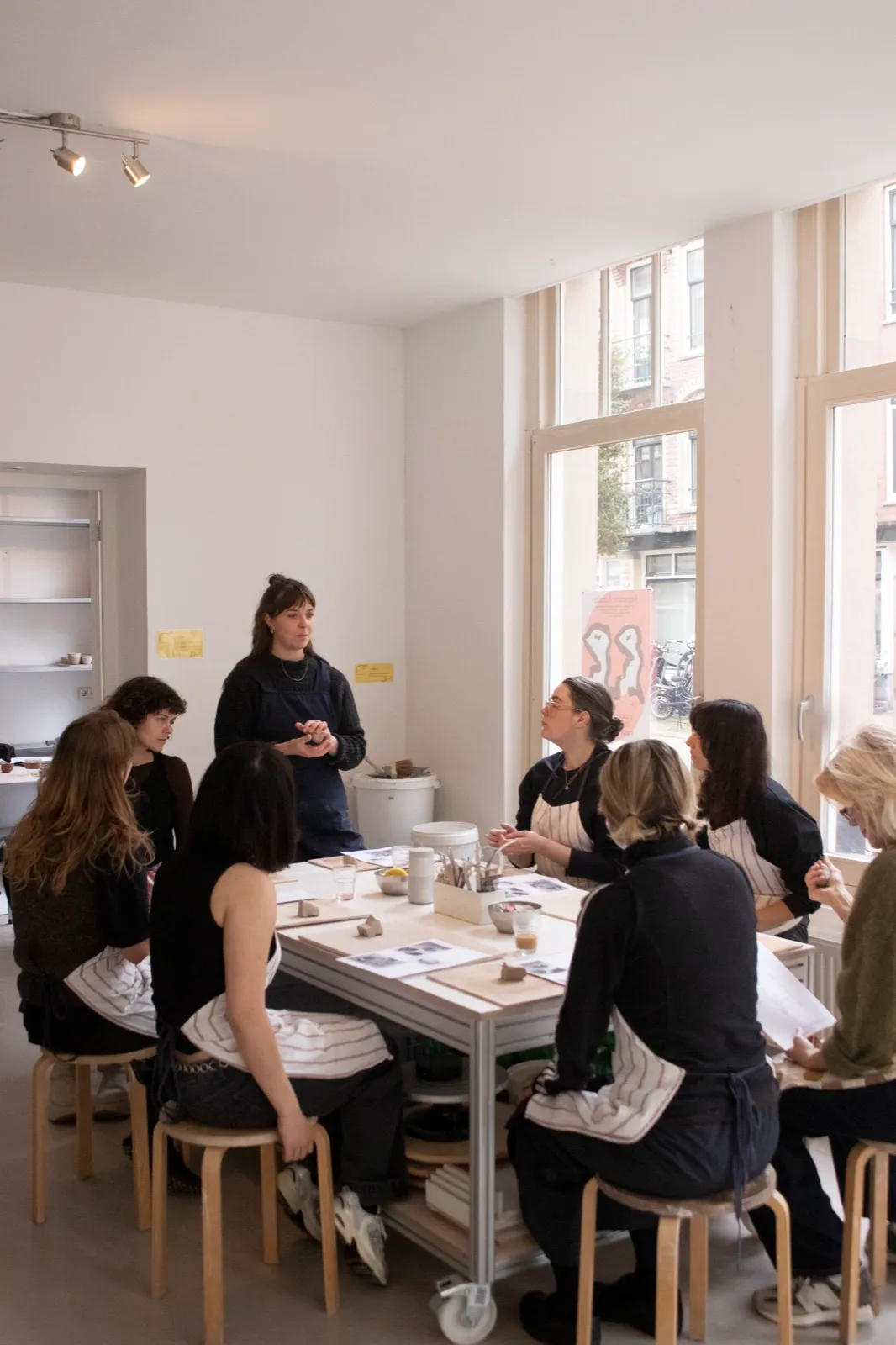Assembling circular glazes with vuur collective repair workshop with vuur collective at Reparatie Remise, Amsterdam — photo 3