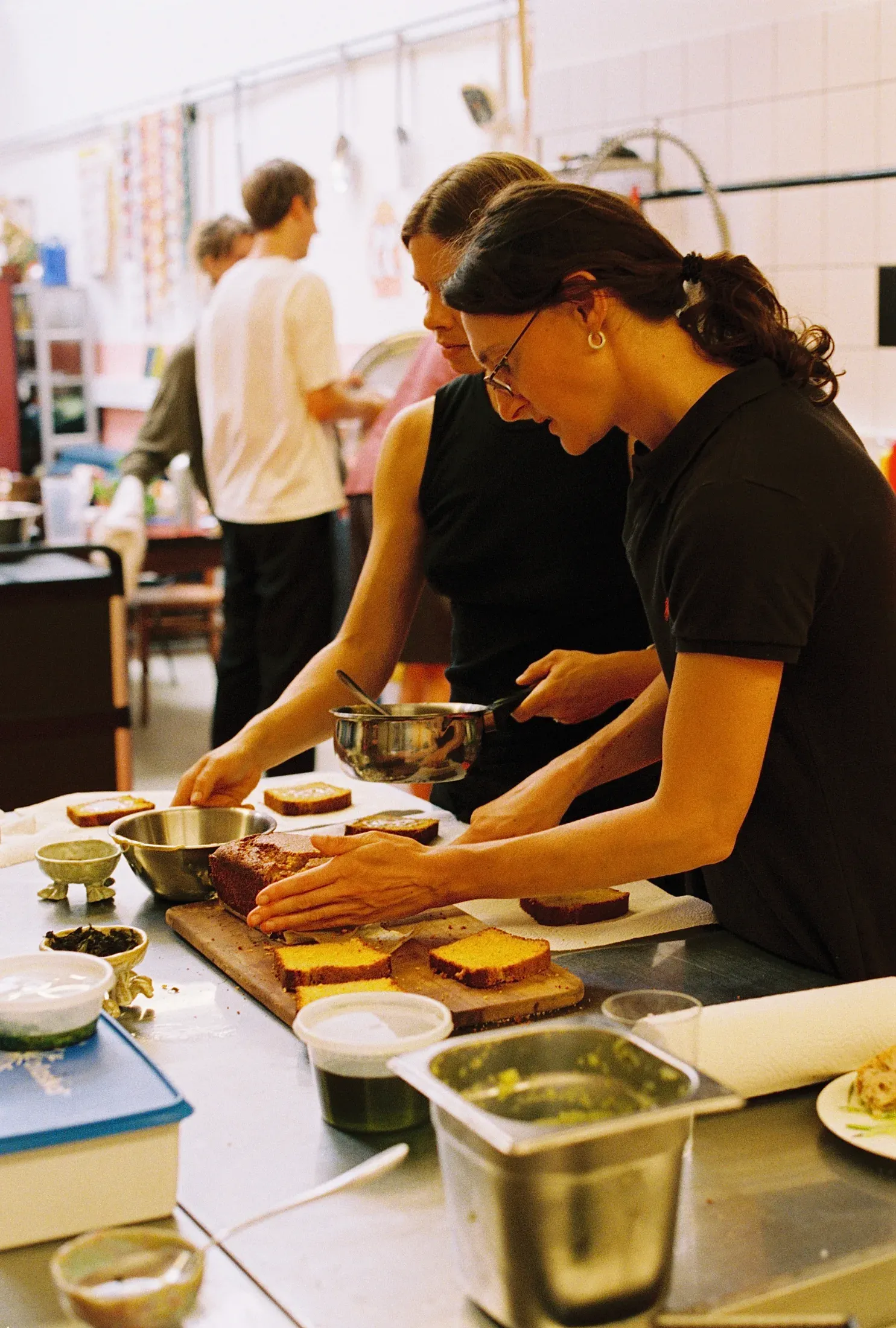 Considering food scraps with the land repair workshop with the land (jessie + elise) at Reparatie Remise, Amsterdam — photo 2
