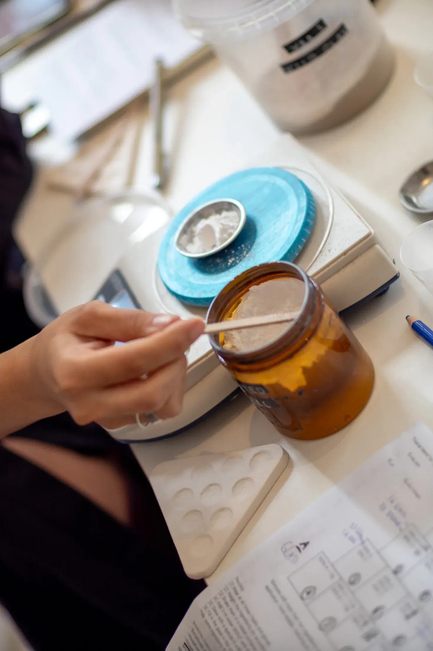 Assembling Glazes with vuur collective repair workshop with vuur collective at Reparatie Remise, Amsterdam — photo 1